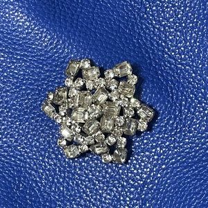 Vintage diamanté rhinestone brooch